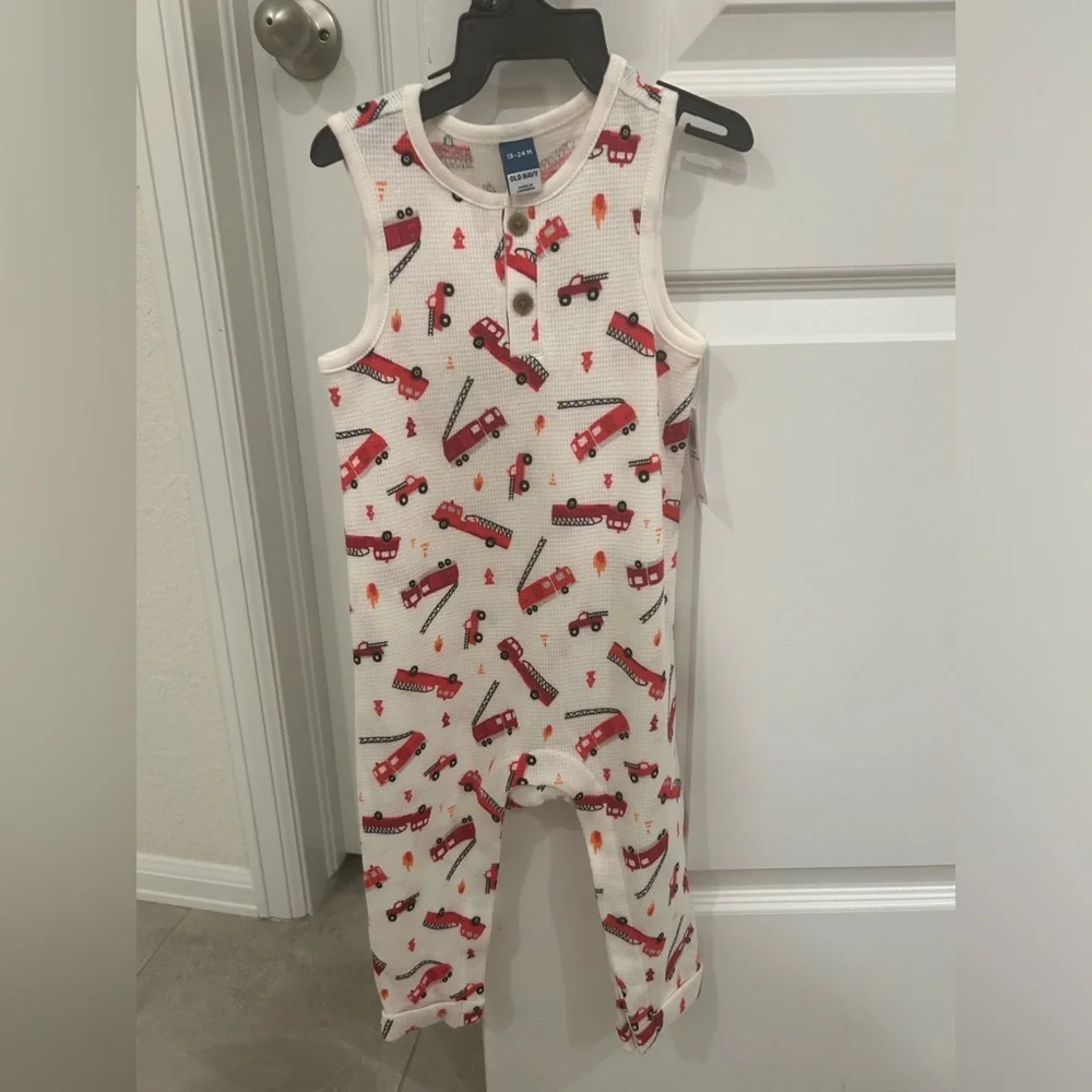 NWT Toddler Boy Sleeveless Thermal-Knit Henley One-Piece